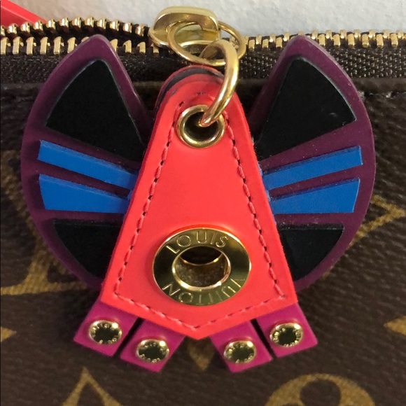 Louis Vuitton Pochette accessoires LE Brand New*100 authentic Very Hard to find - Picture 4 of 14